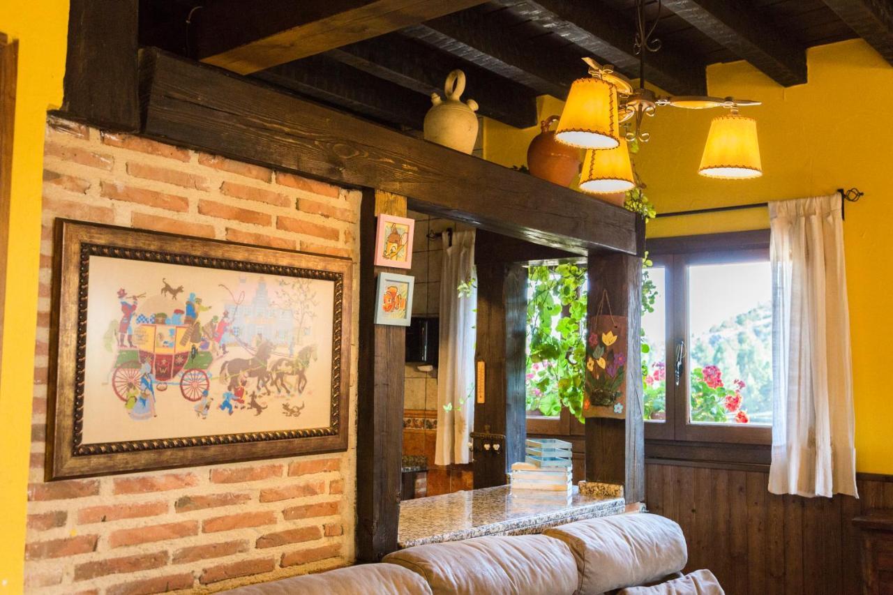 El Nido Del Mirlo Villa Casarejos Dış mekan fotoğraf