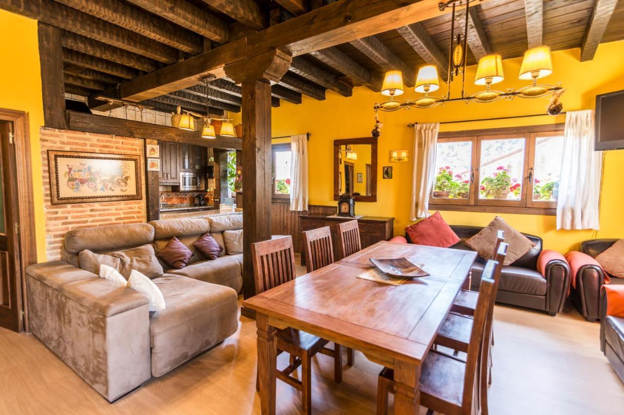 El Nido Del Mirlo Villa Casarejos Dış mekan fotoğraf